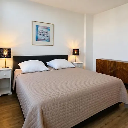 Cblue Apartmenthaus Chrischanshof Apartment